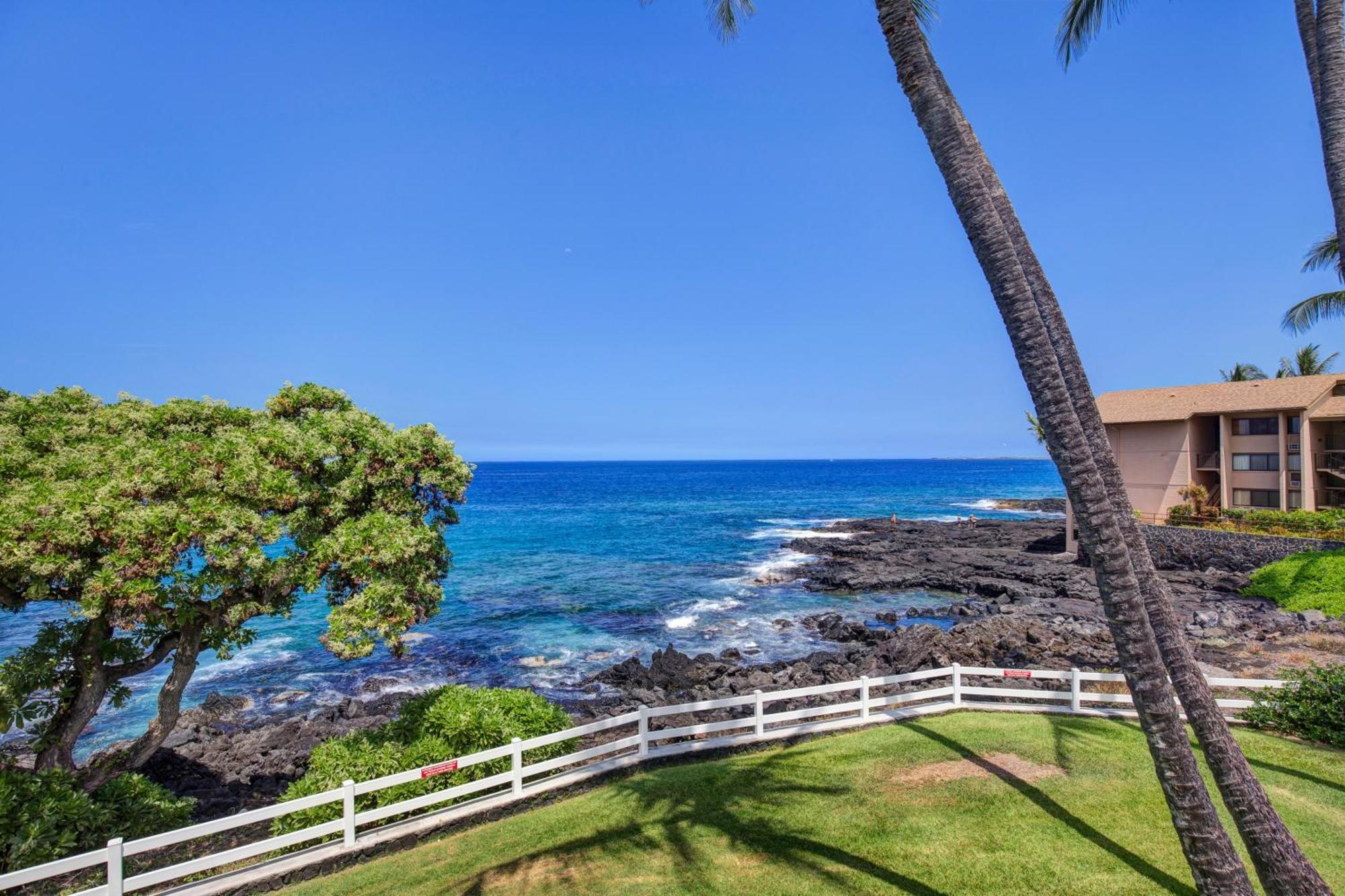 Апартаменты Royal Sea Cliff Kona By Outrigger Каилуа-Кона Экстерьер фото